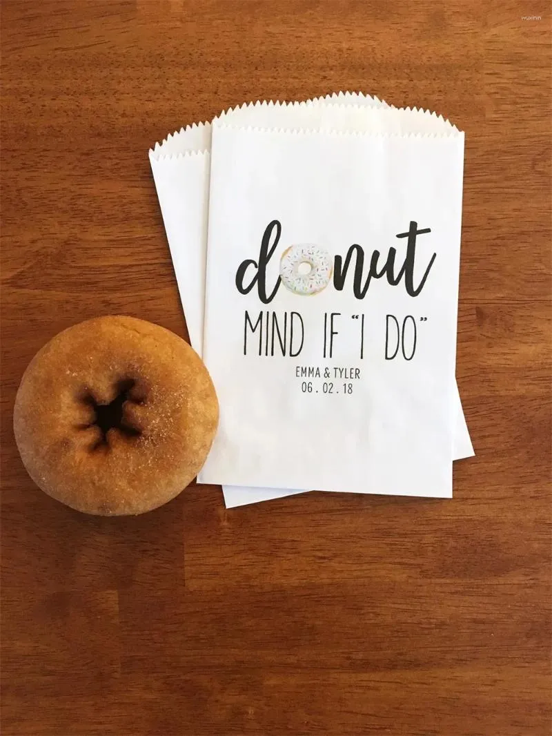 Cadeaupapier 25 stuks Bruiloft Donutzakken GEVOERD - Let op als ik een bruidsdouchetraktatie doe