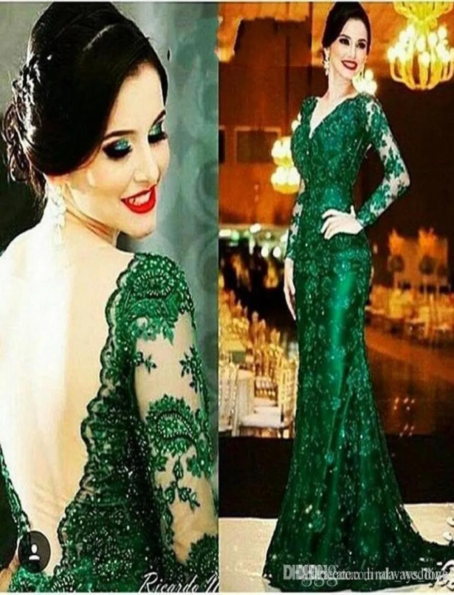 2019 Arabiska Emerald Green Mermaid aftonklänning billig Vneck Sheer rygglösa långa ärmar Moder formell slitage festklänning anpassad 3873871