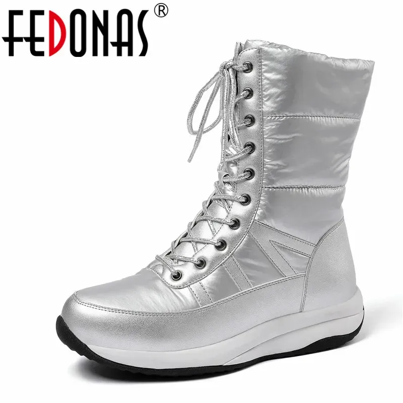 ブーツFedonas Fashion Women High Platforms Ankle Boots Quality Warm Crosstied Autumn Winter Snow Boots Women Short Motorcycle Boots