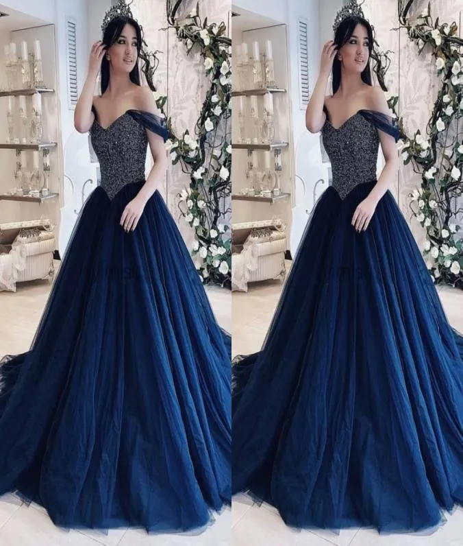 2022 Navy Blue Pearls Modern Quinceanera Prom Dresses قبالة الكتف مع الأكمام Tulle Seuins Party Long Sweet 15 Vestidos de D2899662