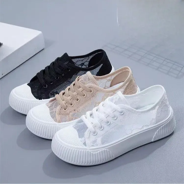 Chaussures d'été Nouveau femelle coréenne respirante petite chaussure blanche étudiants en dentelle de surface nette chaussures plate-forme chaussures chaussures femmes chaussures