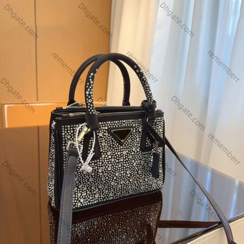 2024 Sac Sacs de créateurs Mode Sacs à main de luxe Sacs pour femmes Sacs à main Sacs de diamant Sacs de luxe Sac à bandoulière Cross Body Femmes Sac à main Strass Package