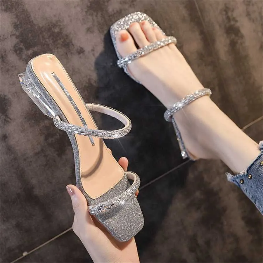 Nieuwe Hakken Sandalen Slippers Voor Zomer Sandaal Vrouwen Dragen Buiten Fairy Stijl Open Teen Lage Slipper 240228