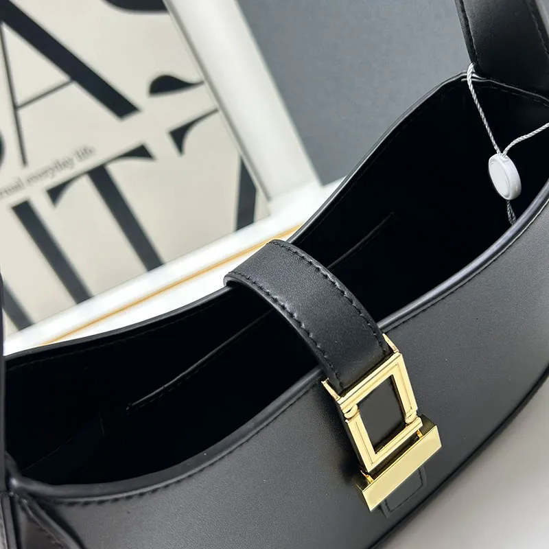 DHgate.com:Chic Leather Shoulder Bag - Designer Tote with