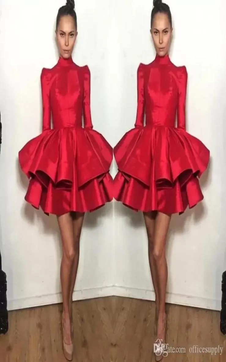 Krótkie sukienki koktajlowe czerwone z długim rękawem marszczone Michael Costello Mini Prom Dress Girls Homecoming Sukienka 4205568