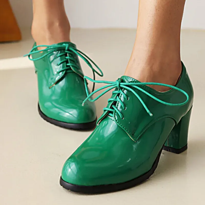 Pumps 2023 Spring Patent PU Leather Oranje groene kant -up kantoor Working Woman Shoes Dik High Heeled Derby Oxfords Pumps Heel Woman