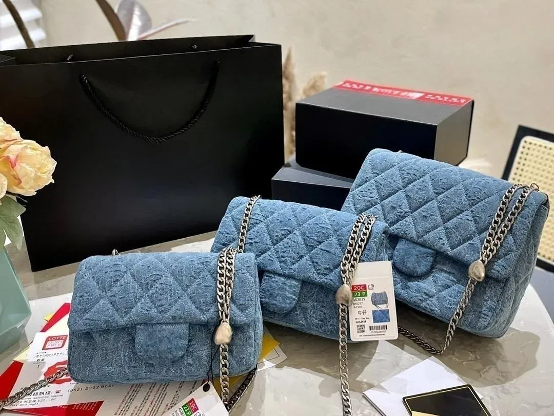 luxe handtassen Mini handtas met klep Schoudertas Rose Blue Denim Canvas Liefdeshart Aanpassing Zilveren kettingriem Schouderrug Designer Dames Luxe tas