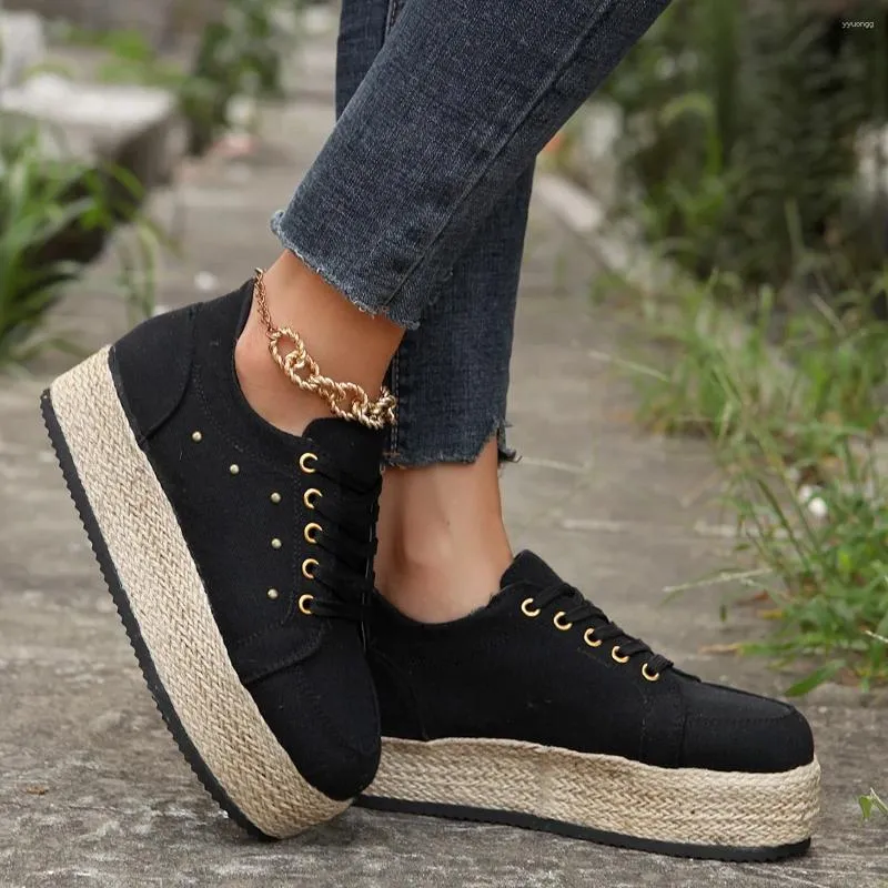 Zapatos informales de talla grande para mujer zapatillas de deporte con cordones y remaches a la moda plataforma para mujer zapatillas bajas