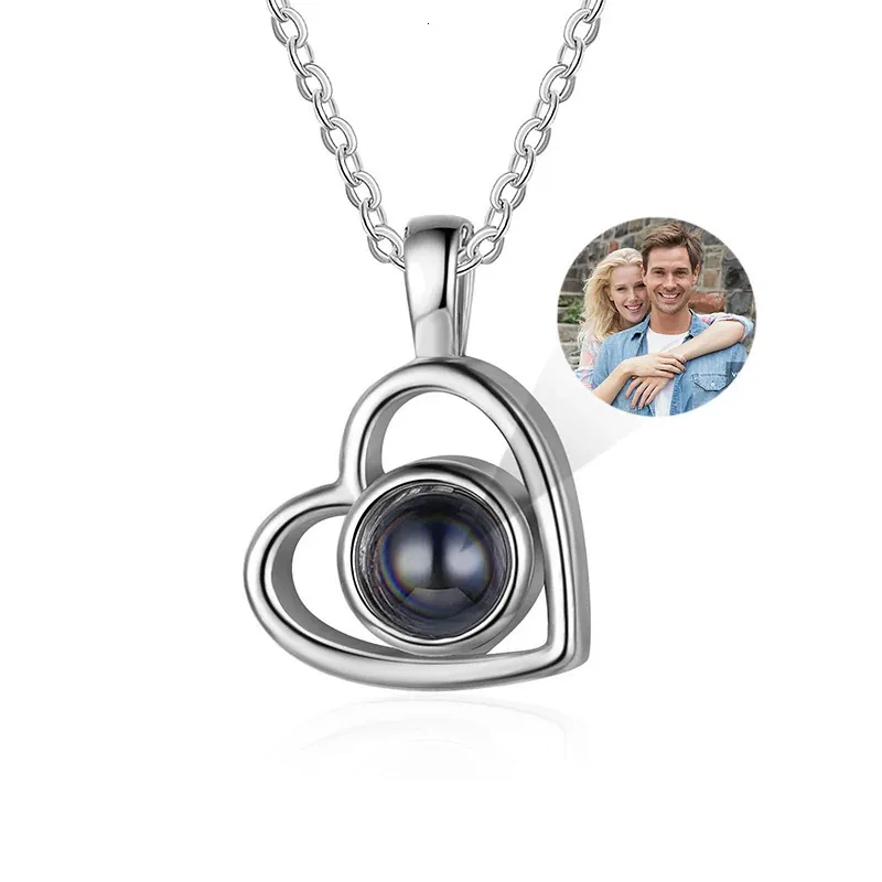 Collier de Projection Po personnalisé avec image à l'intérieur du collier de Projection d'amour pour femmes, pendentif en forme de cœur en 100 langues, cadeau 240315