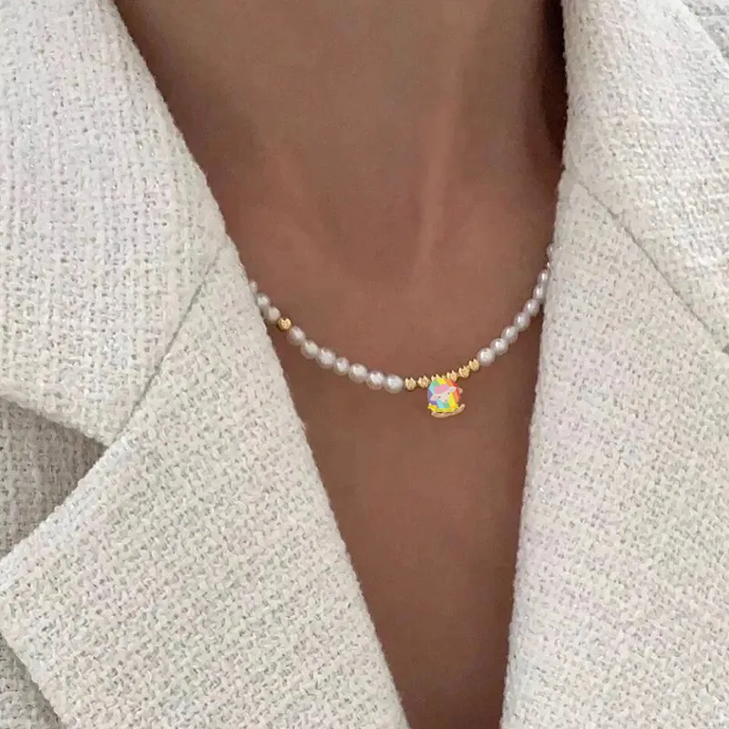 Designer halsband Pearl Letter C Choker Pendant for Women As Jubileum Wedding Presents