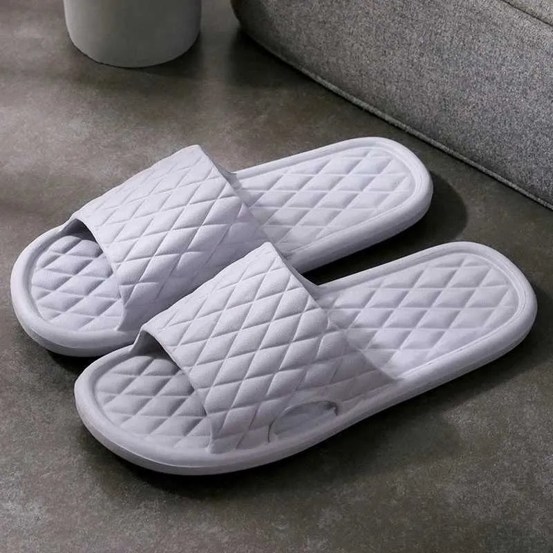 Slippers Cloud Women Thick Sole For Men Summer Beach Slides Bath Anti-Slip Home Slipper Soft Sandals Fashion Flip-Flops03 H240322