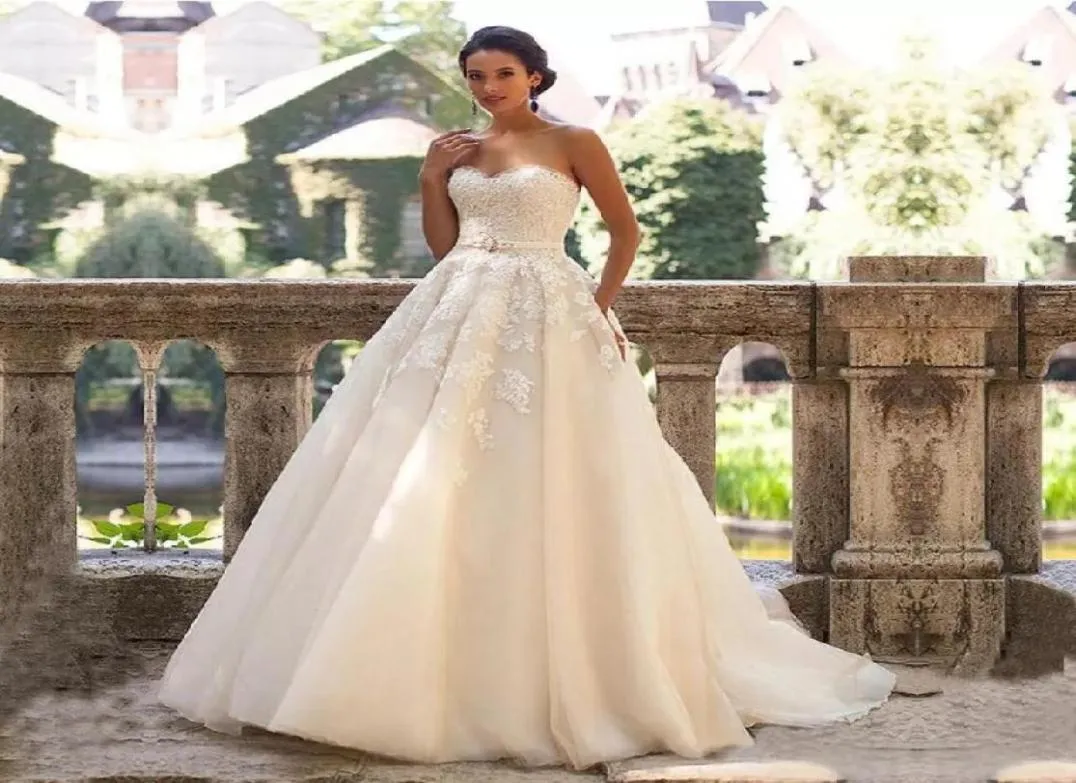 Glamous Tweetheart Boyun Gelinlik Vestidos De Novia 2012 Dantel aplike Kemer Bağlantılı Gowns Robe Mariage1685679