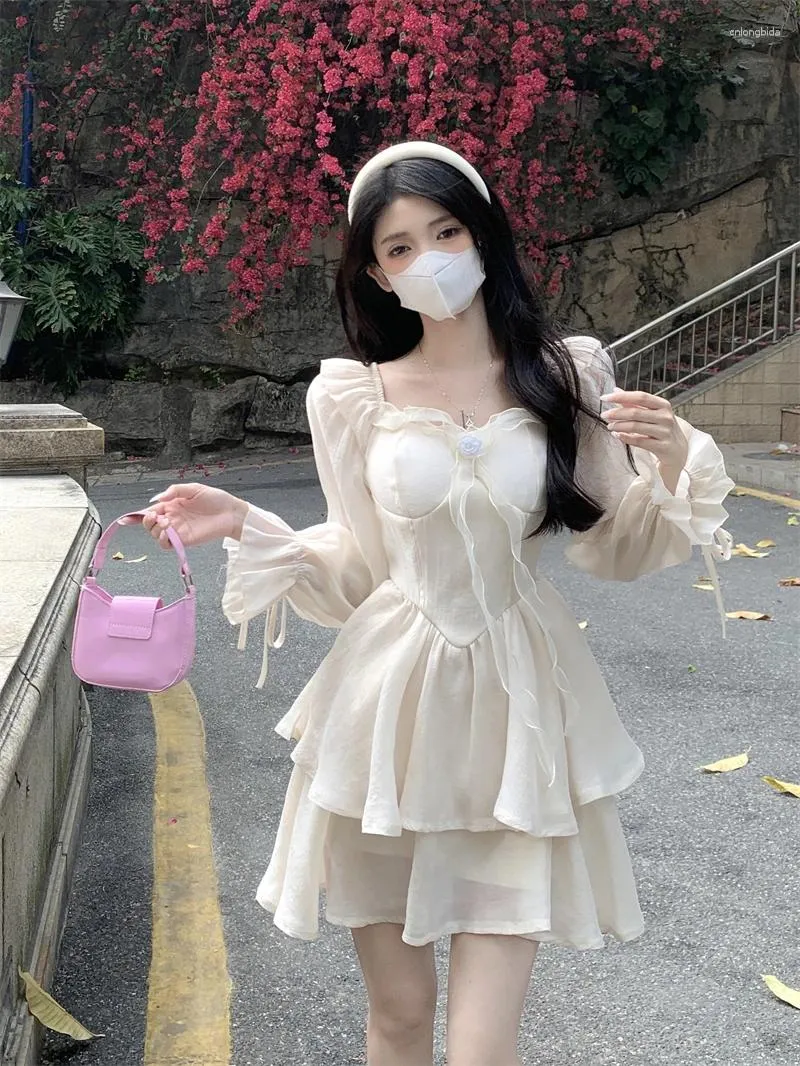 Sıradan elbiseler fransız tatlı peri lolita elbise kadınlar uzun kollu dantel y2k mini vintage kawaii kıyafetler tek parça Kore 2024 Sonbahar