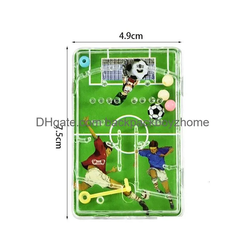 Autres événements Fournitures de fête 10pcs Football Maze Jeu Jouet éducatif précoce pour enfants Décoration d'anniversaire Faveurs Garçons Filles Cadeau de football B Dhve6