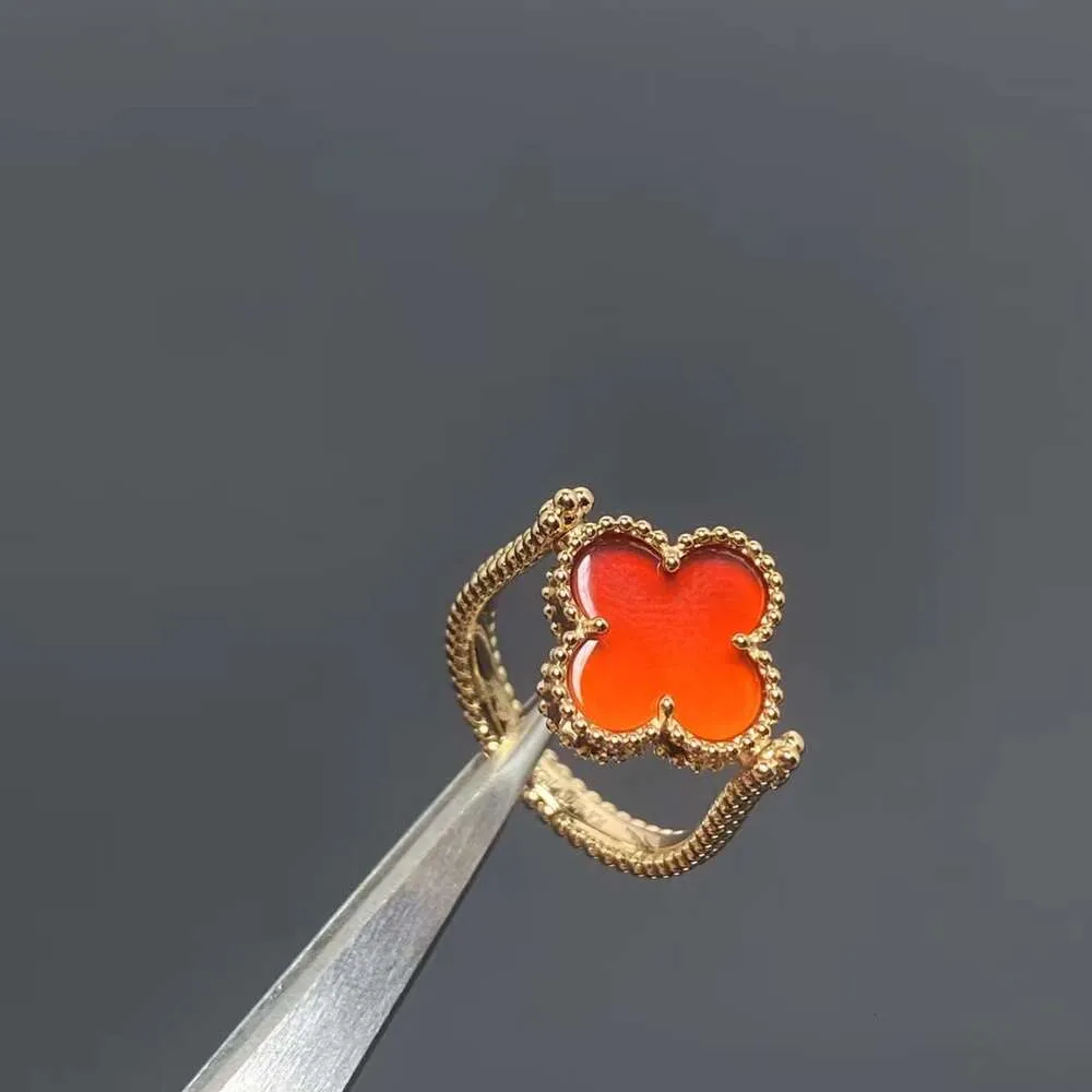 Luxury smycken VanClef Ring Rotating Clover Ring Female 925 Pure Silver Luxury Versatile Red Agate Laser Ring Handpiece