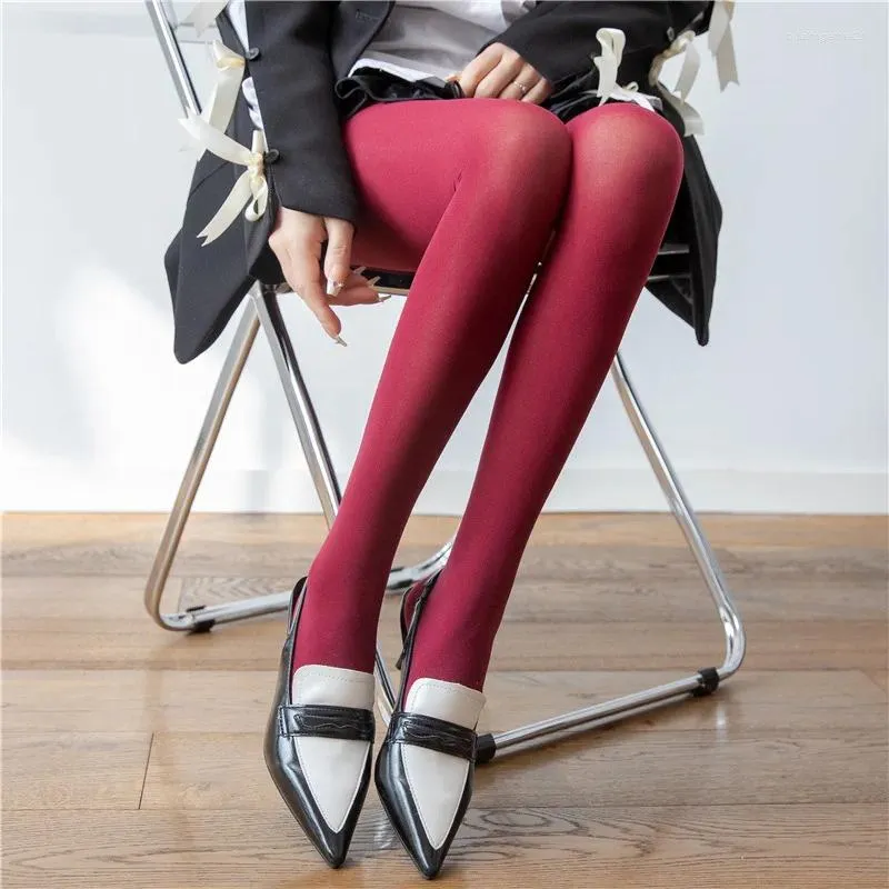 Chaussettes en velours mat pour femmes, collants à haute élasticité, rouge vin, chair Non transparente, couleur unie, printemps et automne S