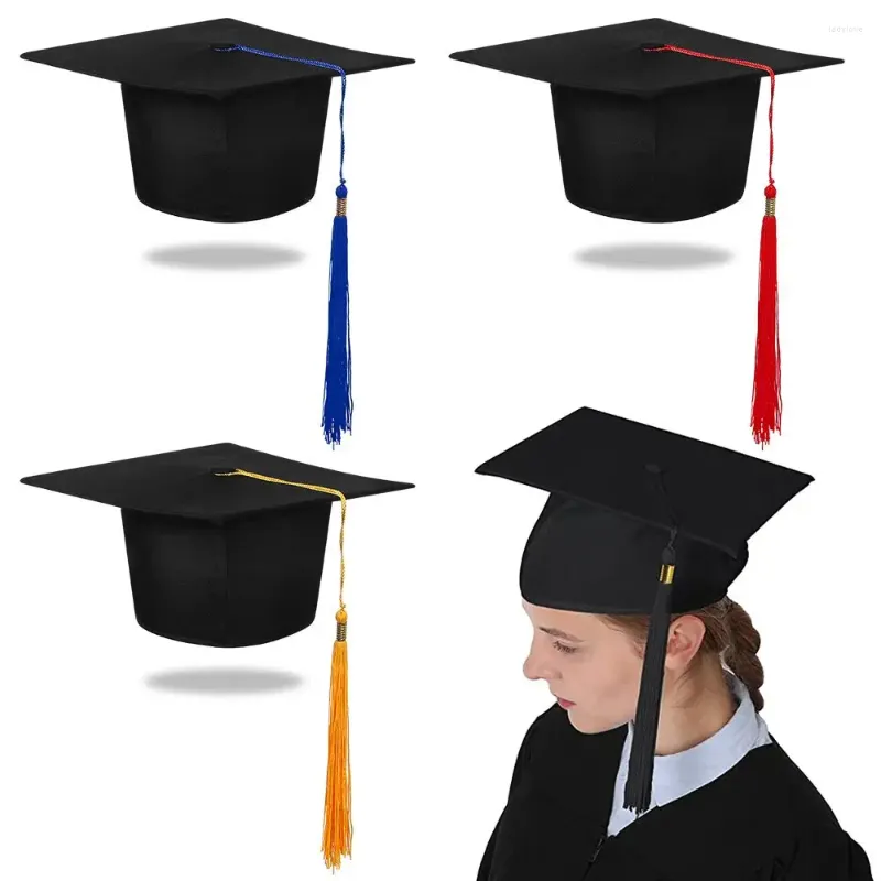 Berets unisex dla dorosłych czapka na studia 2024 Happy Mortarboard Cap High School University Academic Gratulacje