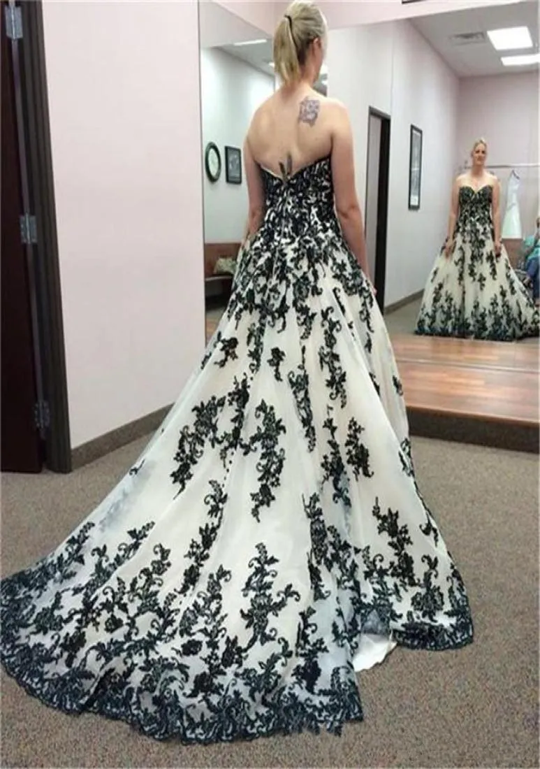 NewGothic Black And White ALine Wedding Dress For Bride 2022 Sweetheart Strapless Backless Lace Bridal Dresses Vestidos Plus Siz2587738