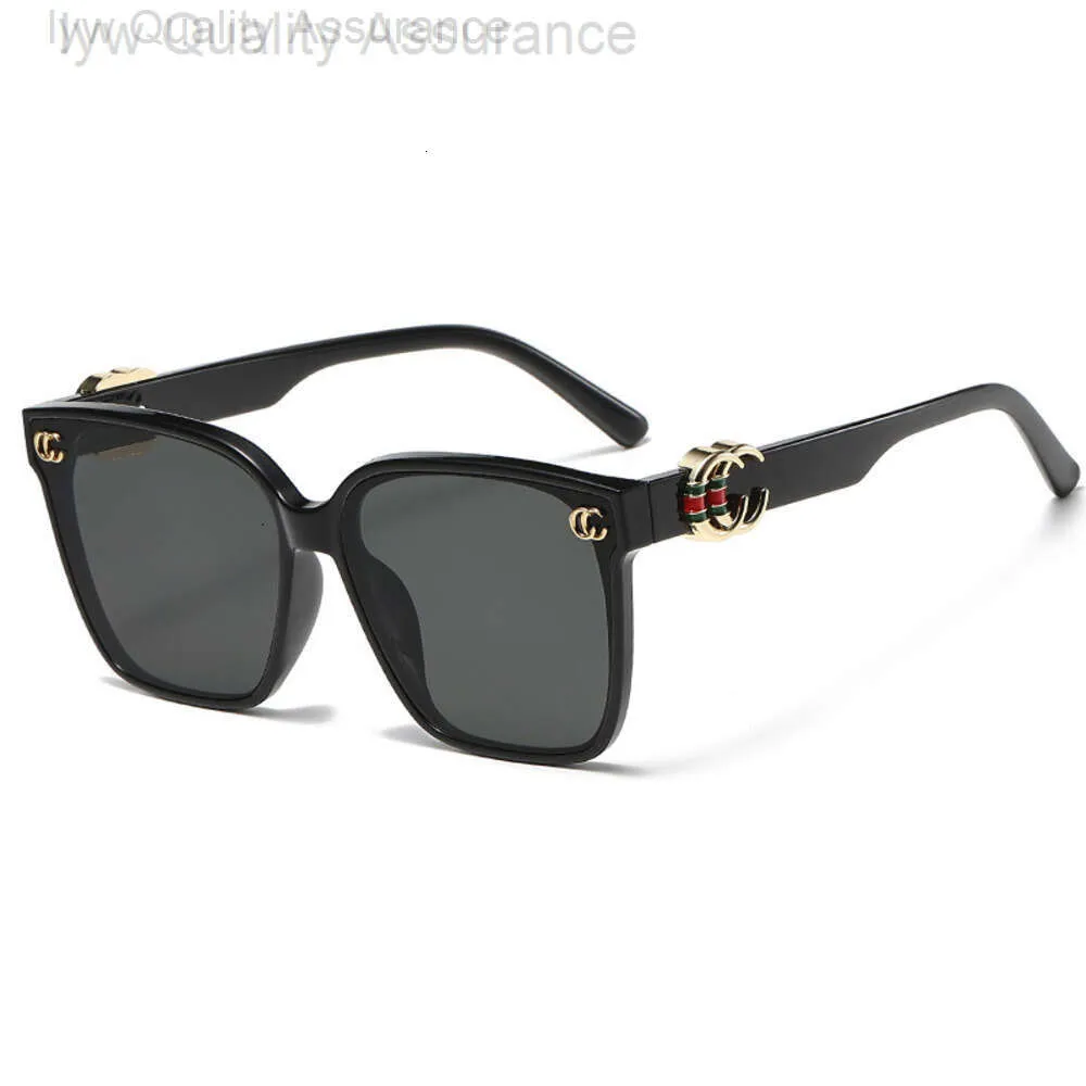 Designer gucchi Black Box g Family Sunglasses para moda feminina popular na Internet e fotos de rua para óculos de sol emagrecedores e resistentes aos raios UV