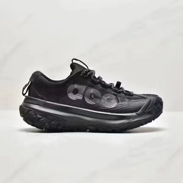 2024 Designer Män Running Shoes Walking Sneakers Kvinnor äkta läder Lätt och andningsskor Mountain Fly Outdoor Casual vandringsskor