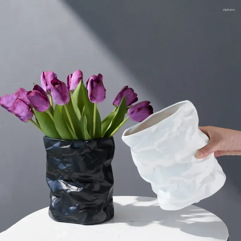 Vasi Vaso in ceramica Forma di cestino per la carta straccia accartocciato Accessori per la composizione floreale astratta in bianco e nero Vasi per la decorazione della casa