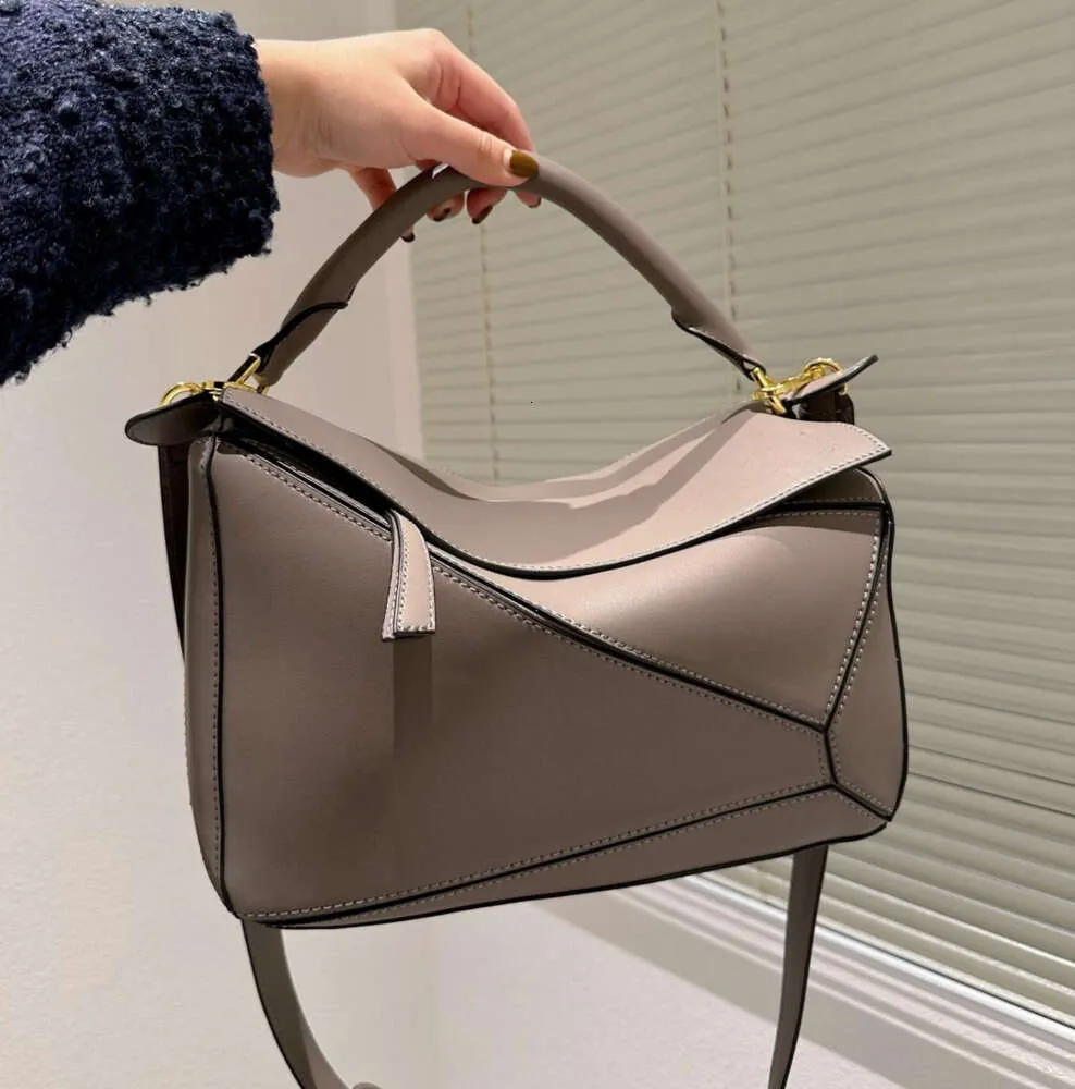 Med designer pussel äkta läder handväska axel hink kvinna koppling väska crossbody geometry kvadrat kontrast färg lapptäcke tote walletssdfsdg