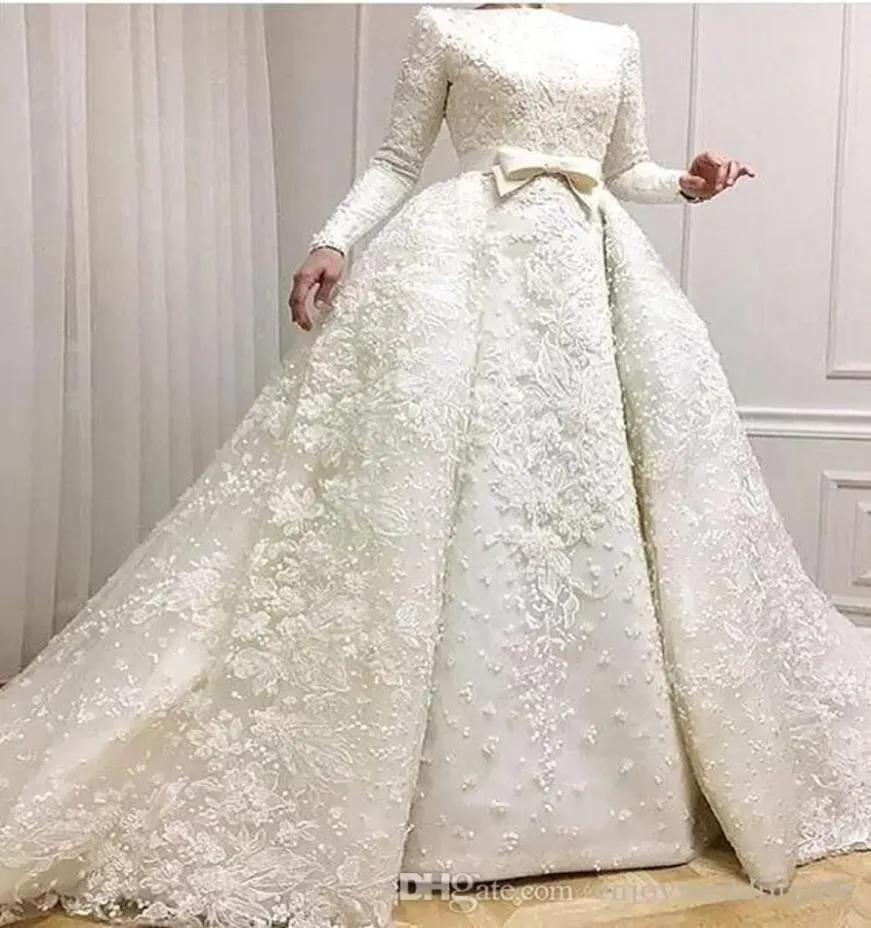Modest Muslim Wedding Dresses Long Sleeves Lace Appliqued Beaded Bridal Gowns with Overskirts Wedding Gowns BA93621097135