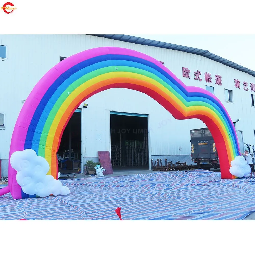 Actividades al aire libre de barco gratuito 12MWX5MH (40x16.5 pies) con arco inflable gigante de arco iris gigante con nubes y puerta de arco en forma de corazón para boda