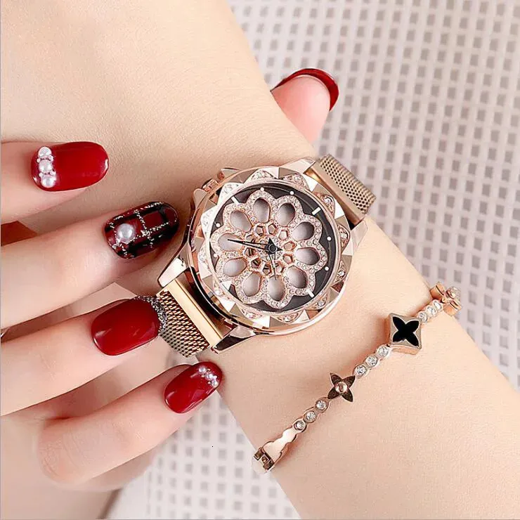 UTHAI CQ30 femmes montres or rose horloge montre-bracelet dames montre pour femme quartz strass Spin fleur Transparent luxe 240320