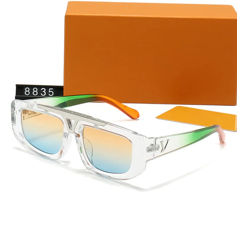 Полнокадровые солнцезащитные очки UV400 с коробкой. Женские модные солнцезащитные очки для вождения, очки для отпуска и отдыха на открытом воздухе с печатью.