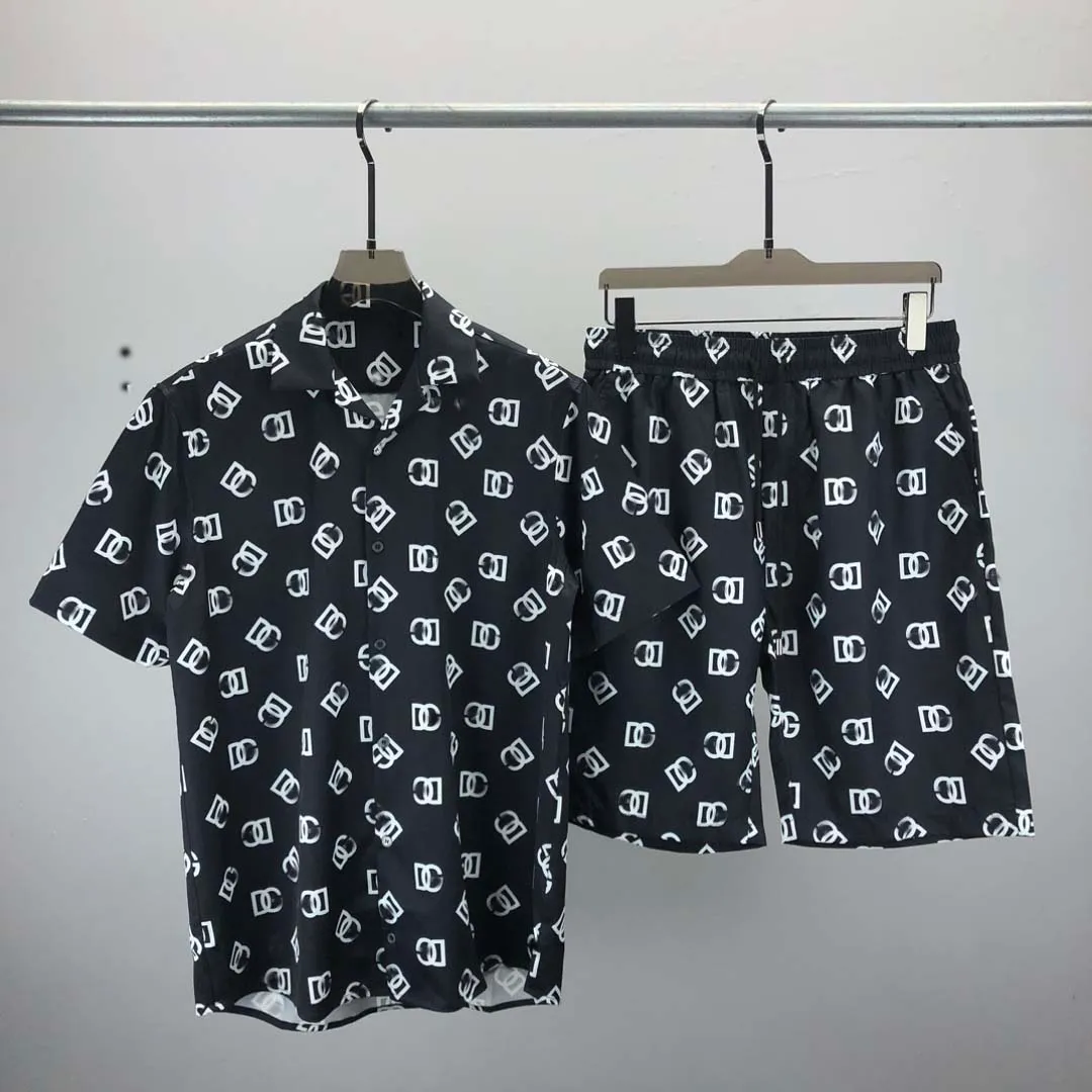 23SS Mens Designers Tracksuit Set Luxury Classic Fashion Hawaiian Shirts Tracksuits Pineapple Print Shorts Short Shirt Short Sleeve Suit #026