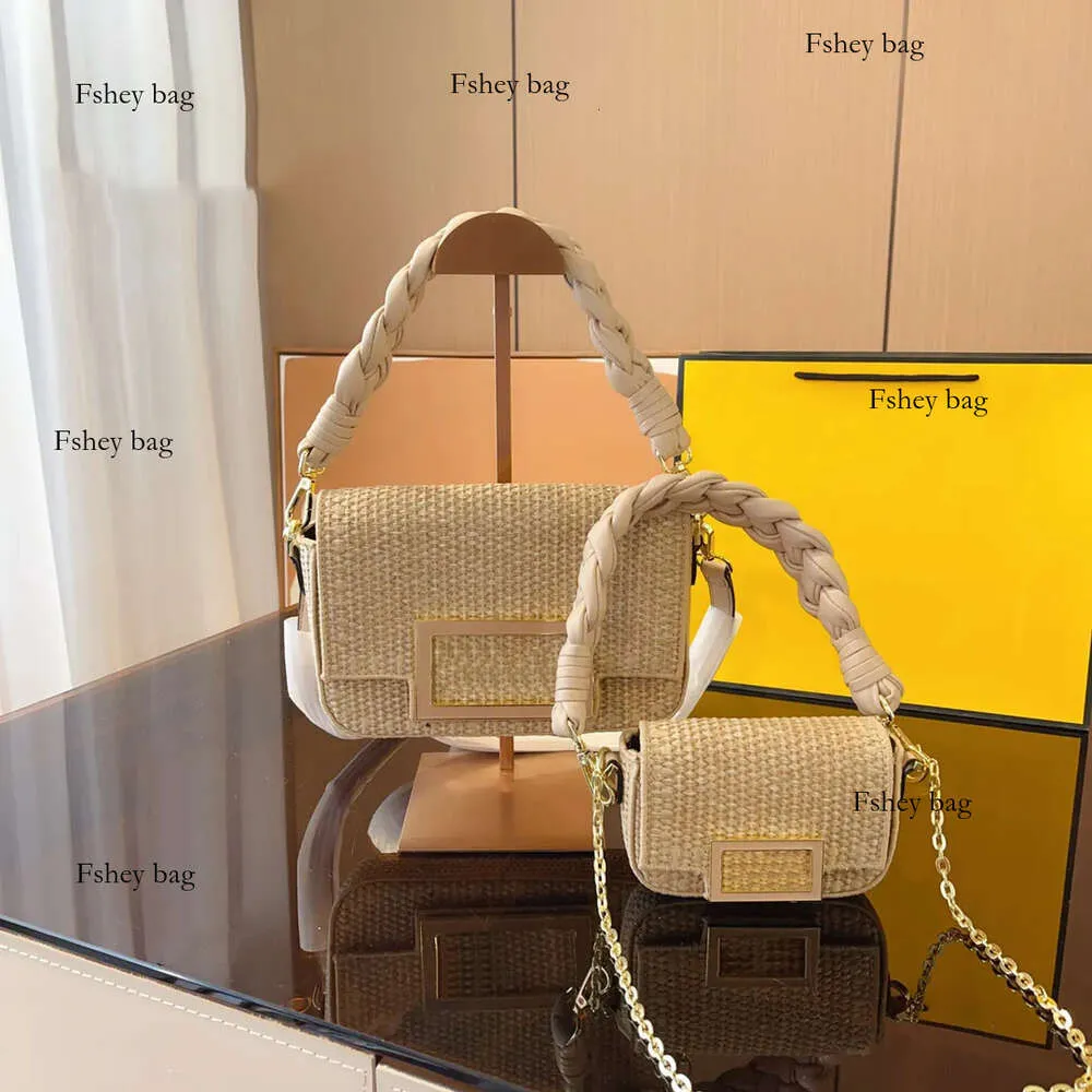 Straw Summer 2023 مصمم حقيبة محفظة نساء Crossbody Fashion Color Mini Mini صغير الرغيف الفرنسي أكياس الكتف المنسوجة 230618 Uette