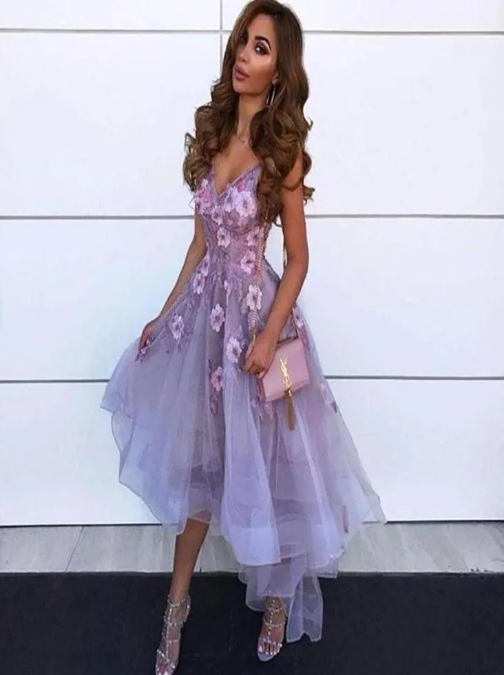 2020 Lavender Sexy V Neck Lace 3D Applicies Aftonklänningar Kort Linje Promklänningar ärmlös High Low Formal Party Dress Custom 6189618