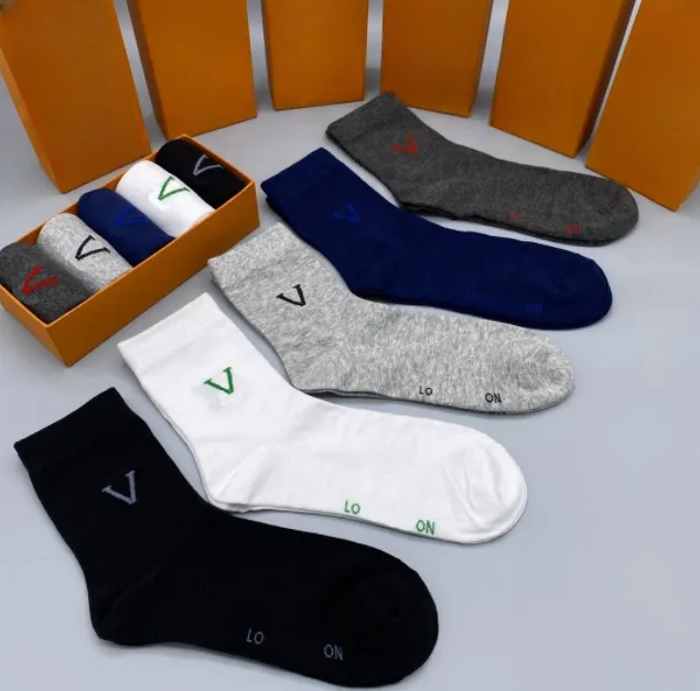 مصمم للسيدات الجوارب الجوارب الفاخرة G Sock Fashion شوارع كبار مريحة الركبة ساق الجوارب أعلى جوارب Cnthtdhj