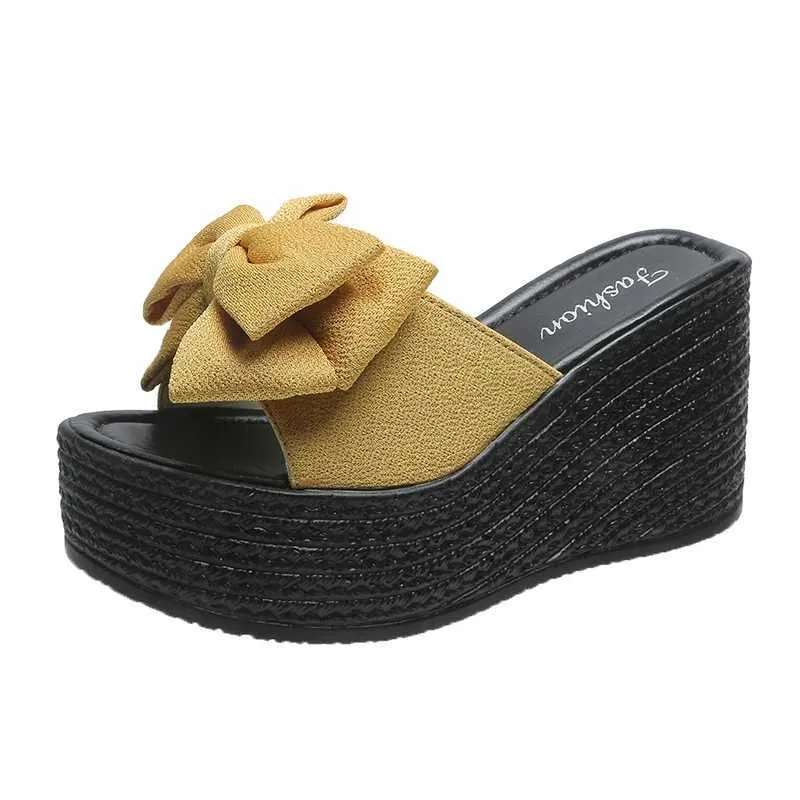 Chinelos 2022 novas vendas quentes verão cunhas mulheres saltos grossos flip flops antiderrapante sapatos de salto alto bow018qhm h240322