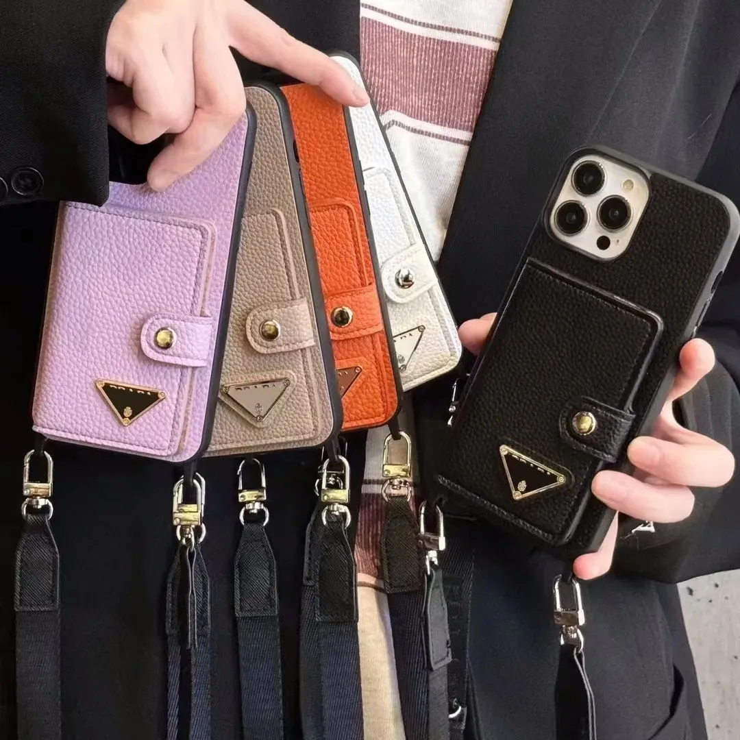 Women Crossbody Phone Case Designer iPhone fodral för iPhone 15 Pro Max 14 Pro 13 12 11 Pro Max 14Promax 15 Plus Case Card Holder Triangle P Wallet Mobile Cover Lanyard