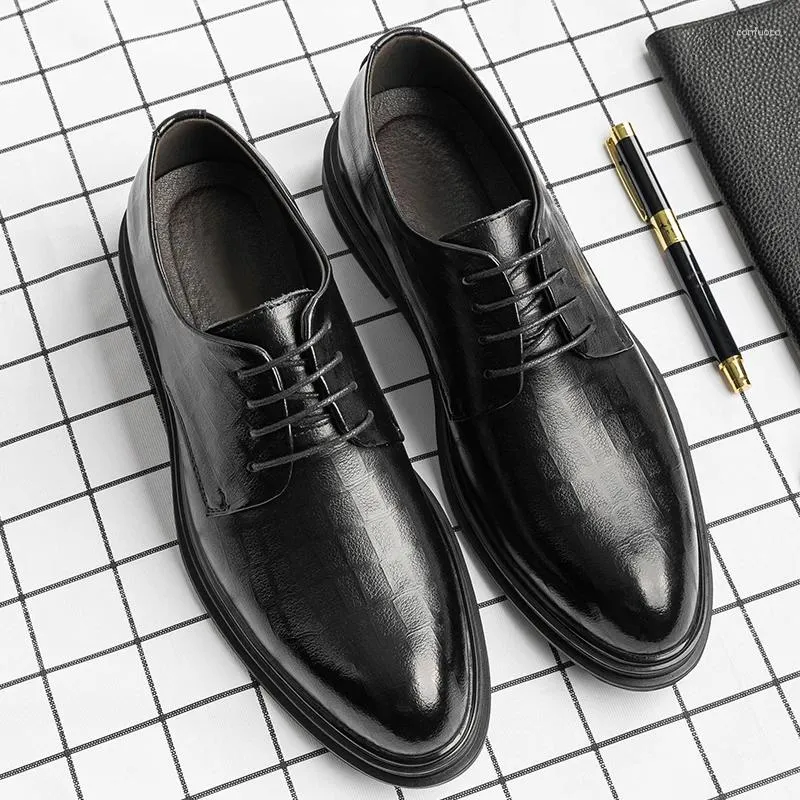 Casual Shoes Luxury Lace Up Leather Cowhide Point Toe British Business Formal Men Plush Wedding Office