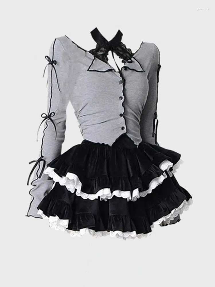 Arbetsklänningar 2024 Kvinnor Dark Academia Spets Halter Top Gyaru Coquette Girl Crop Kpop T-shirts Ballet Core 2000s Sexy Goth Korean Chic