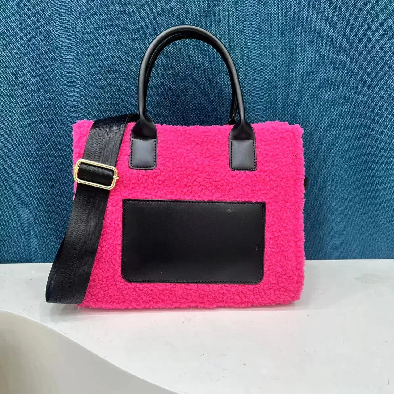 Moda Square Ladies Omuz Çantaları Özelleştirilmiş Mektuplar Peluş Tote Çanta, Alışveriş Çapası Çanta Uğur Çantaları