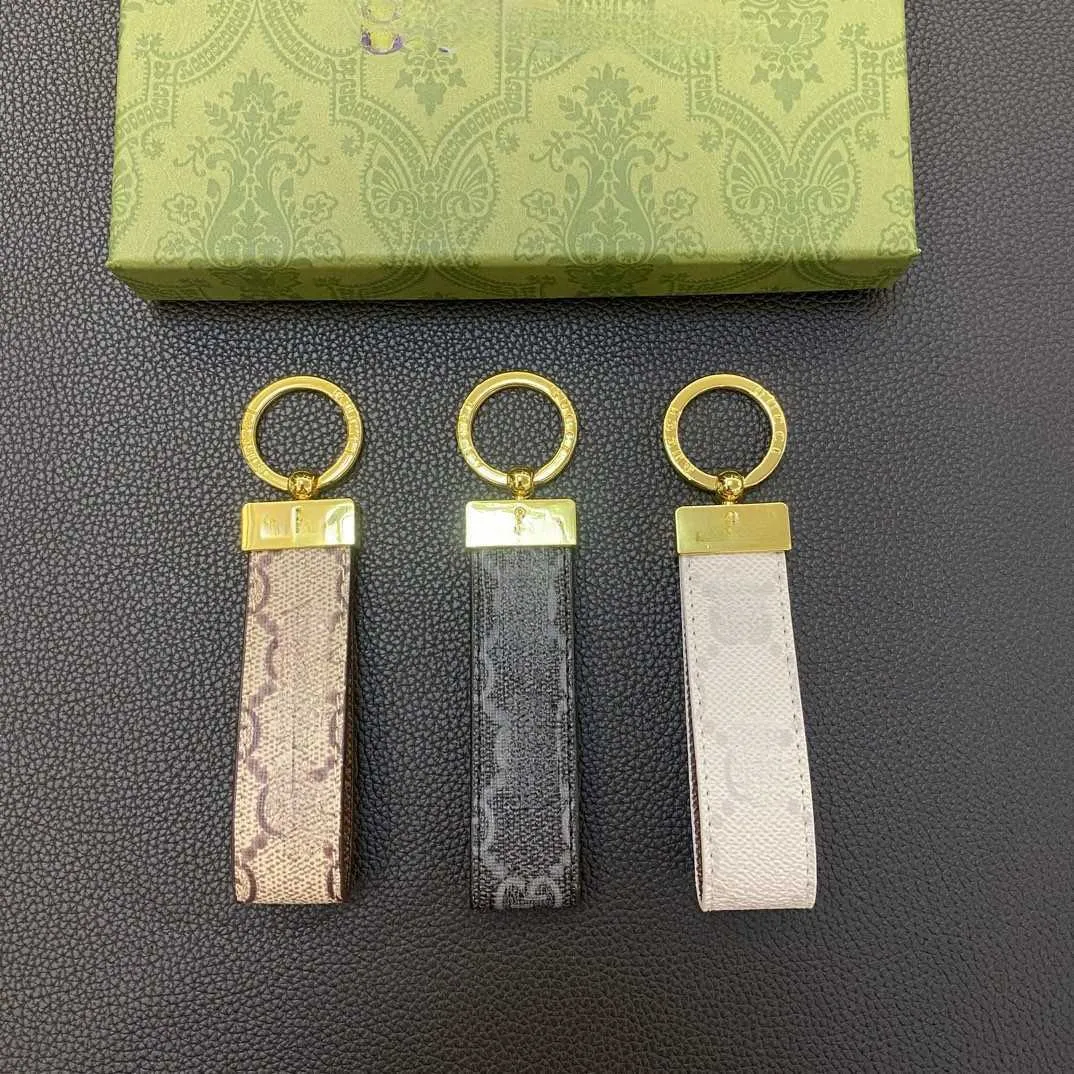 Chaopai Keychain Luxury Keyring Pendant Leather Classic Pendant Car Keychain