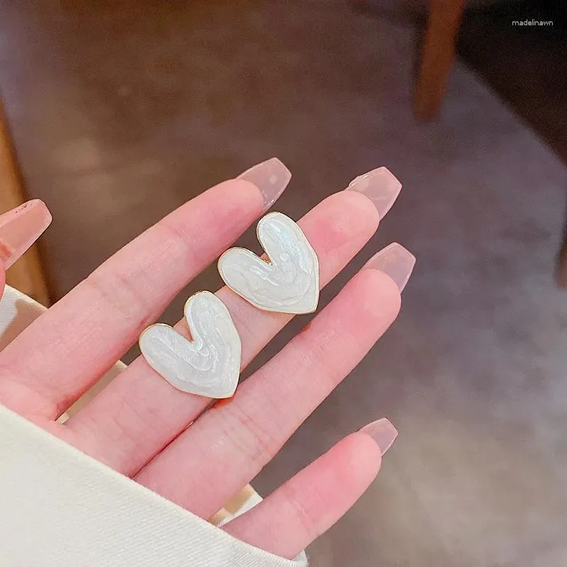 Stud Earrings Simple And Lovely Heart Women All-matching Temperament Oil Texture Love For