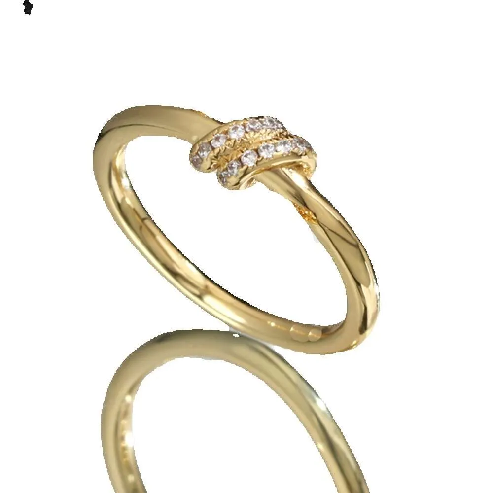 Knot Sterling Sier Designer Anéis para Mulher Anel de Coração Simples Elegante Estilos Clássicos Populares na Europa e América Dia dos Namorados Presente de Noivado de Casamento