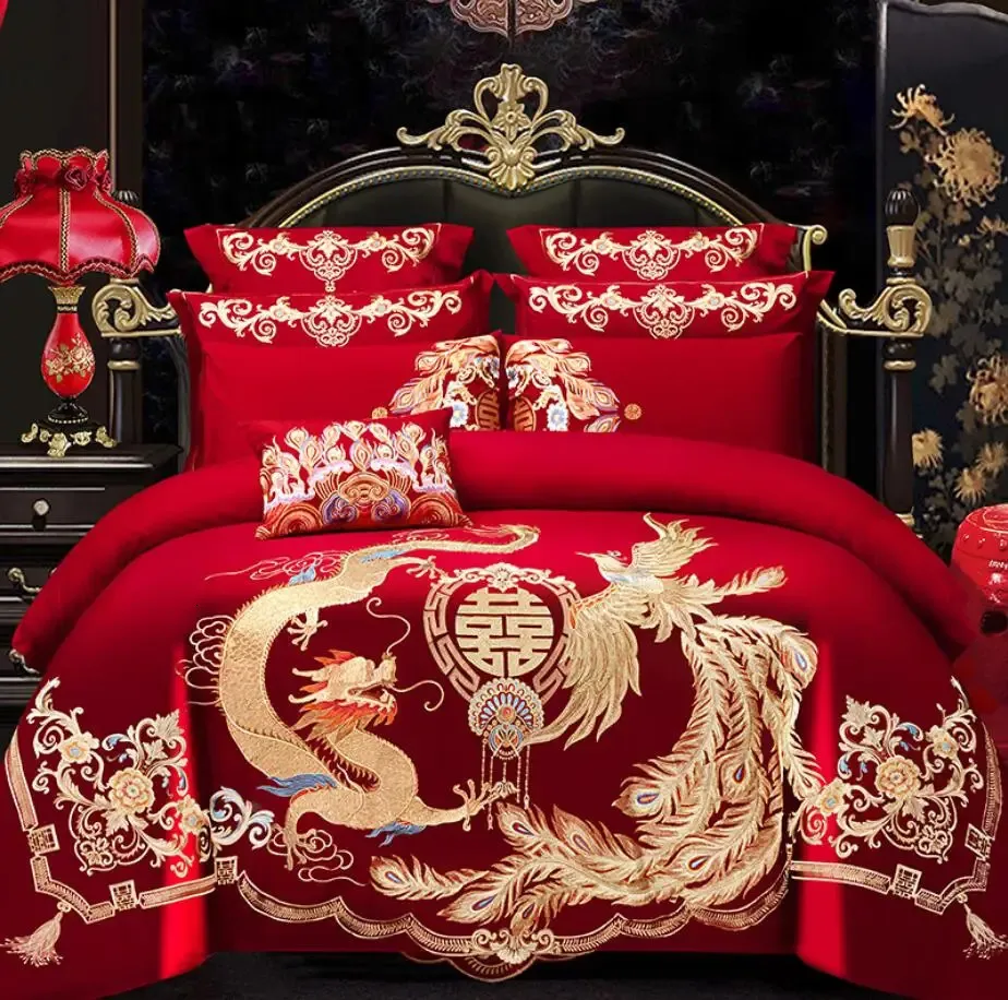 Set biancheria da letto di lusso Loong Phoenix Ricamo Copripiumino in cotone rosso Lenzuolo Federe Copriletto matrimoniale cinese Tessili per la casa 240313