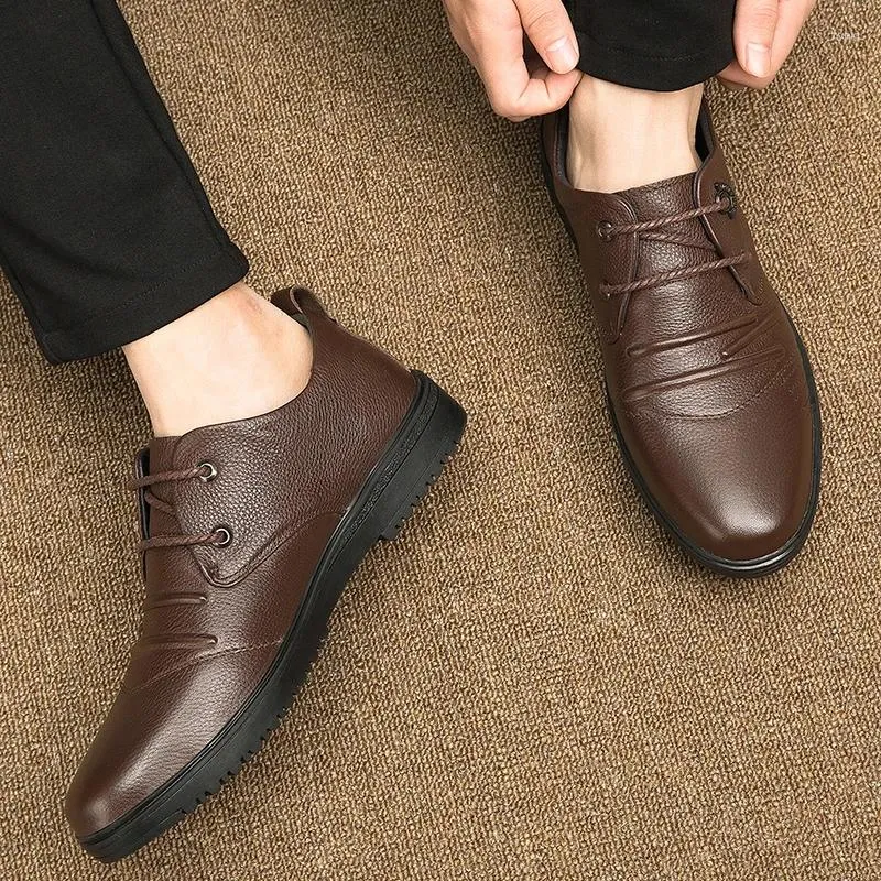 Chaussures décontractées marque couche supérieure en cuir de vachette affaires de haute qualité mode de printemps et à lacets confortables hommes