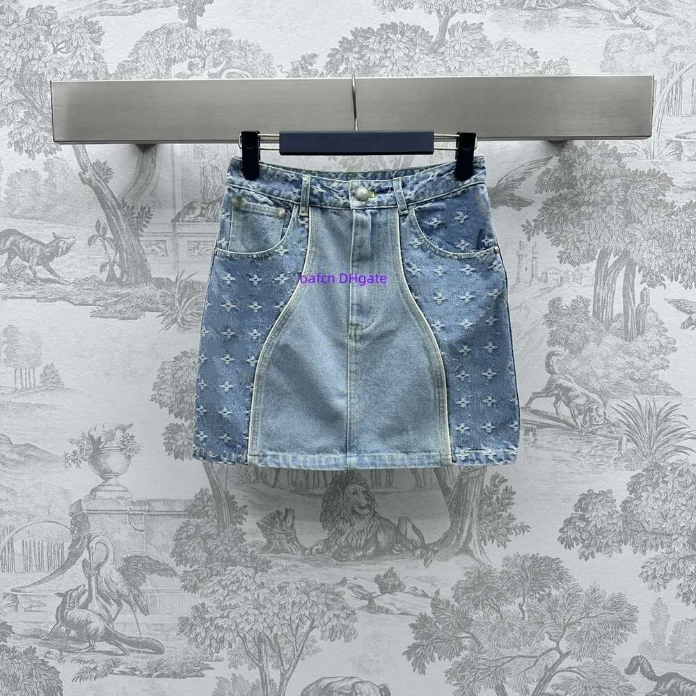 9A Spring Blue Designer Denim Jacket för kvinnors tvådelar Shorts Långärmad kvinnorjacka och shorts Set Patchwork Jacquard Denim Skirt Jacket Jacket 2015