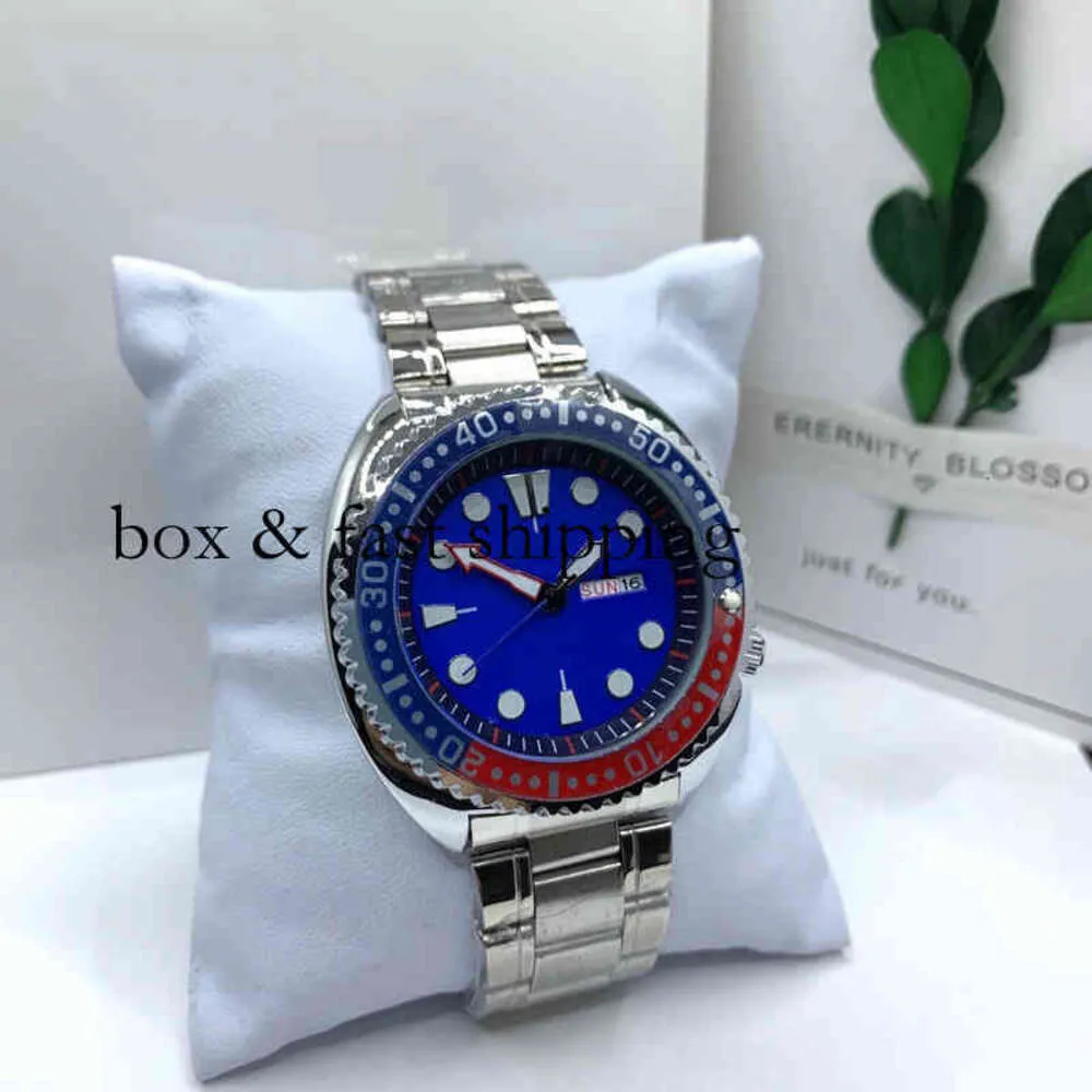 G Watches Wristwatch En lyxmode E Designer O M Taobao Men's and Women's Watch med lysande Montredelu 302