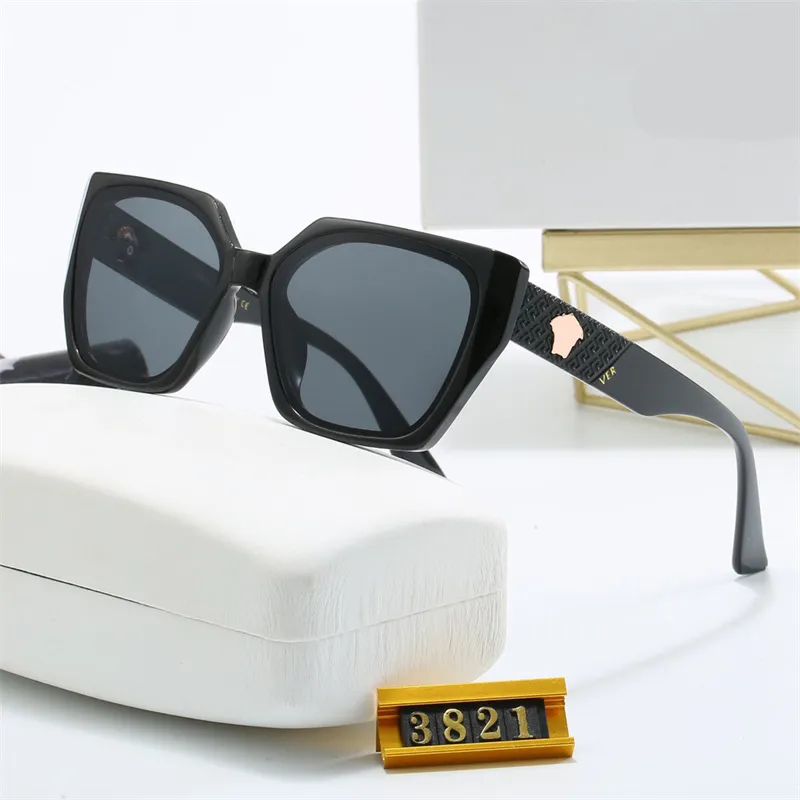 النظارات الشمسية العلامة التجارية الكلاسيكية Retro Womens Sunglasses مصمم مصمم نظارات Ray Metal Frame مصممين للمصممين للرجال امرأة الشمس