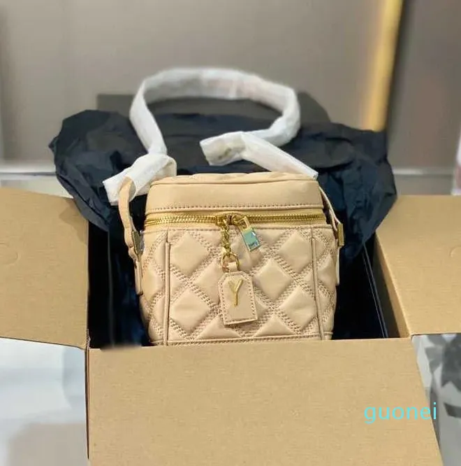 2024 maquiagem crossbody saco pequena corrente de couro crossbody sela bolsa luxurys bolsas treliça bolsa ombro