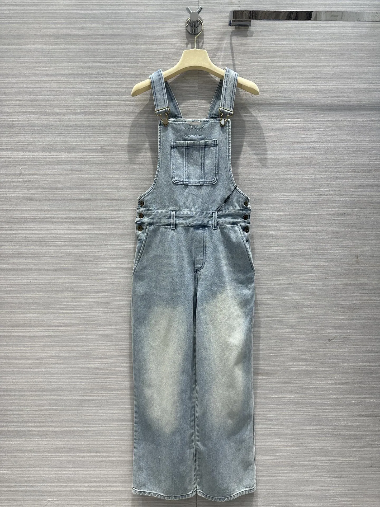 Marka Aynı Stil Kadın Tulumları Torullar 2024 Yeni İlkbahar Yaz Moda Tasarımcısı Lüks Kadın Pantolon 0321-6