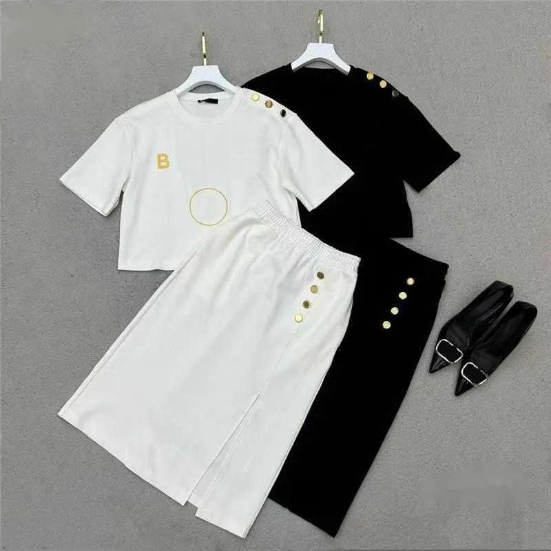 サマーTシャツスプリットドレスセットレタースカートメタルボタン装飾ゴールドレタープリントドレス2ピーススーツ